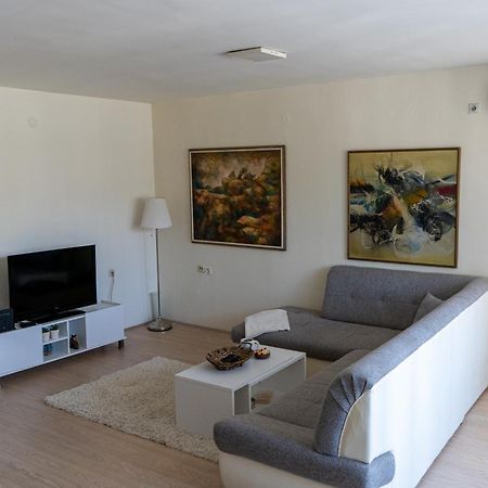 Apartment In City Center Of Скопье Экстерьер фото